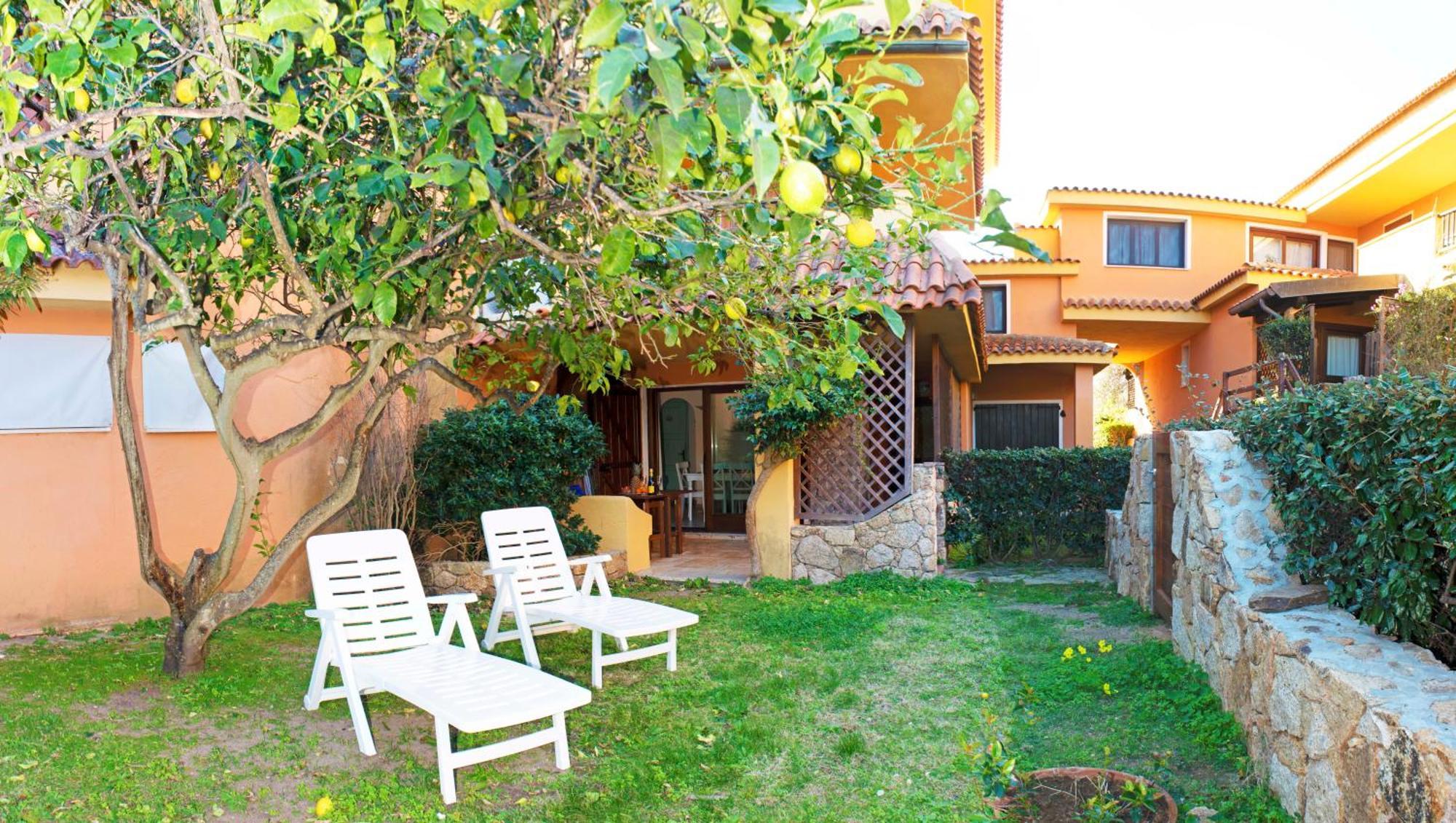 Villa Ampio Trilocale Sul Golfo Di Marinella Marinella  Exterior foto